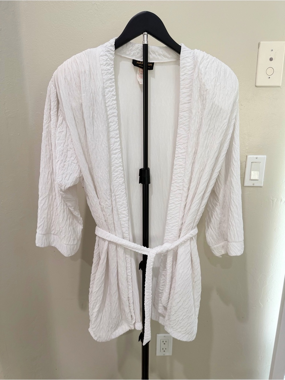 Vintage 1970s Robby Len Swimfashions White Crinkle Belted Cover Up Jacket Retro
